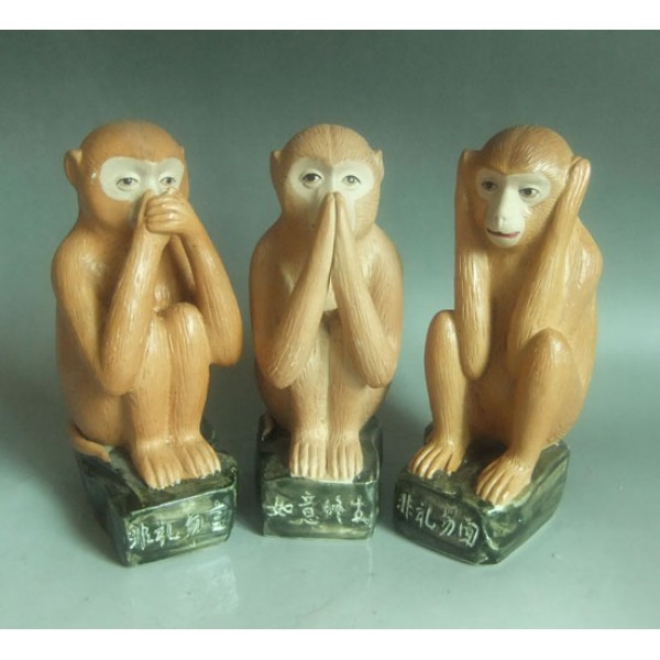 景德镇雕塑瓷厂，文革瓷器【寓意猴子】